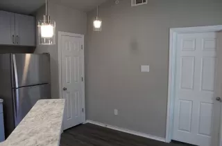 Photo #4: 21250393 Listing