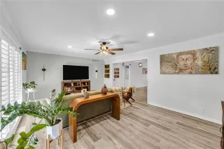 Photo #2: 21251426 Listing 