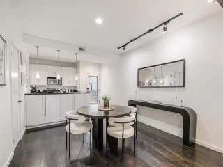 Photo #4: 21251548 Listing