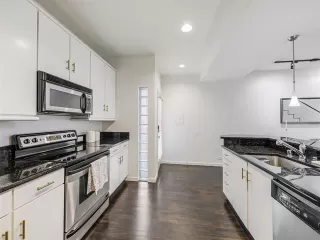 Photo #6: 21251548 Listing