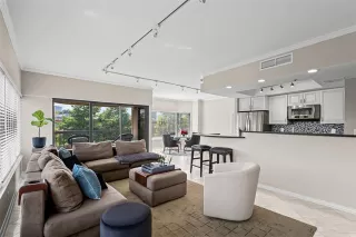 Photo #4: 21251758 Listing 