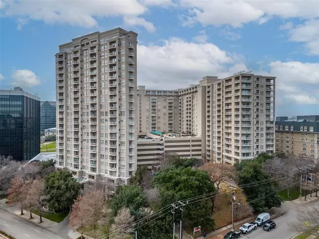MLS: 21252526 Condo For Sale