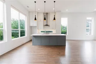 Photo #5: 21252686 Listing 