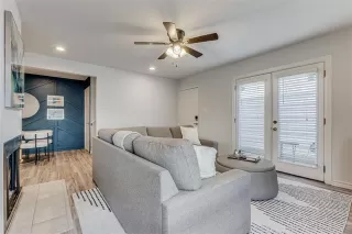 Photo #2: 21252799 Listing 