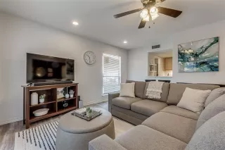 Photo #4: 21252799 Listing 