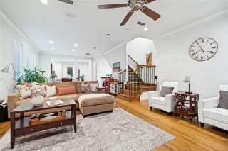 Photo #6: 21252851 Listing 