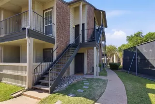 Photo #2: 21253664 Listing 