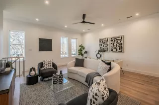 Photo #6: 21253713 Listing 