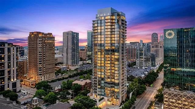 MLS: 21253804 Condo For Sale