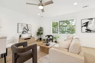 Photo #5: 21254003 Listing