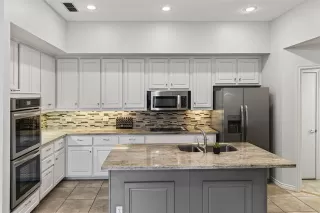 Photo #6: 21254678 Listing 