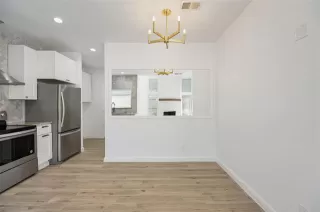 Photo #4: 21254693 Listing 
