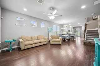 Photo #4: 21255052 Listing 