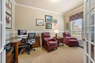 Photo #4: 21255079 Listing