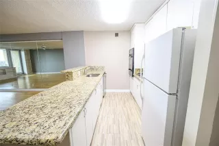 Photo #6: 21255749 Listing