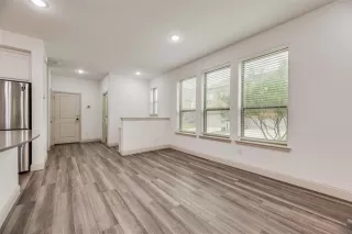 Photo #4: 21255760 Listing 