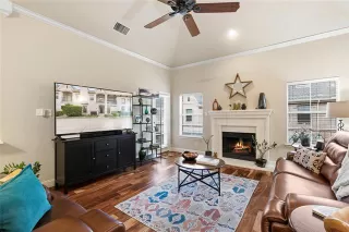 Photo #4: 21256153 Listing 