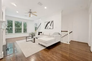 Photo #3: 21256291 Listing 