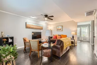 Photo #5: 21256331 Listing 