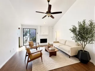 Photo #5: 21256578 Listing 