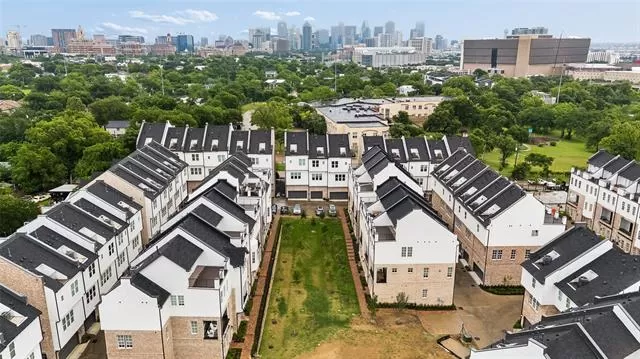 MLS: 21256641 Condo For Sale