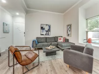 Photo #6: 21256716 Listing 