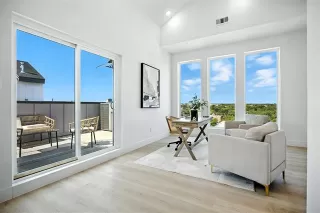 Photo #2: 21256942 Listing 