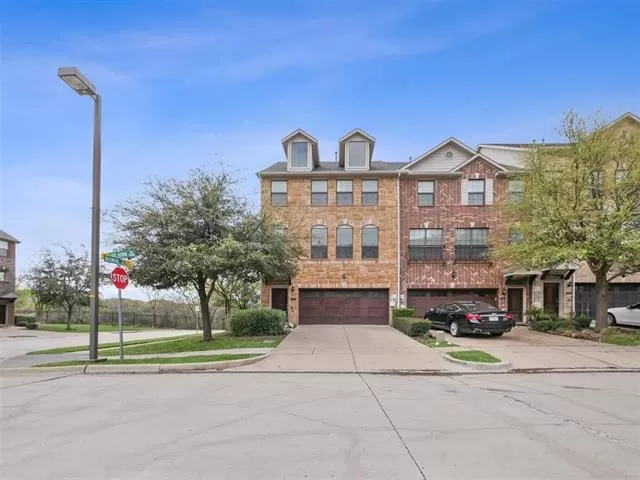 MLS: 21257005 Condo For Sale