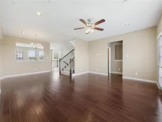 Photo #3: 21257005 Listing 