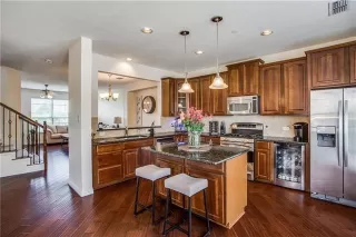 Photo #6: 21257041 Listing 
