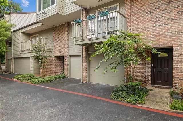 MLS: 21257068 Condo For Sale