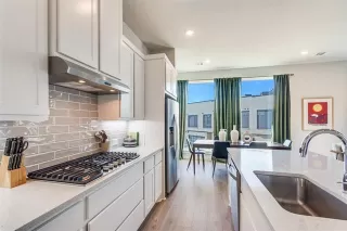 Photo #2: 21257263 Listing 