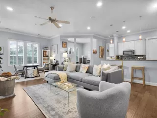 Photo #4: 21257437 Listing 