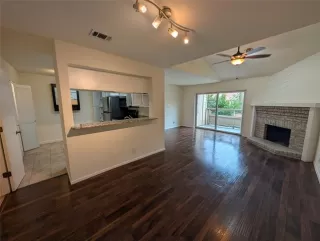 Photo #4: 21257479 Listing 