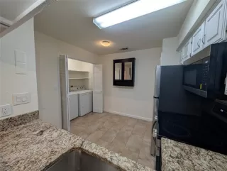 Photo #6: 21257479 Listing 