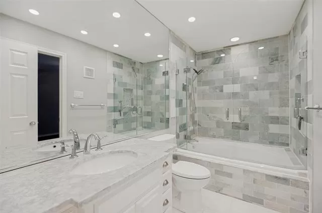 MLS: 21258053 Condo For Sale