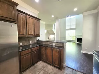 Photo #3: 21258612 Listing 