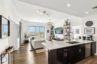 Photo #2: 21258771 Listing