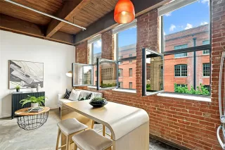 More Details about MLS # 21258797 : 509 ELM STREET #503