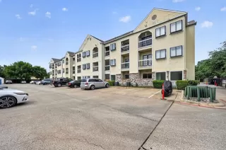 Photo #2: 21259031 Listing 