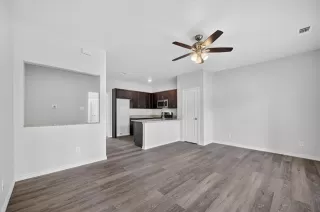 Photo #5: 21259031 Listing 