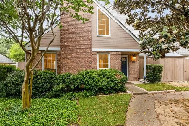 MLS: 21259039 Condo For Sale