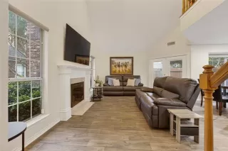 Photo #5: 21259039 Listing 