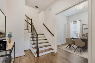 Photo #2: 21259928 Listing 