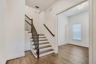Photo #3: 21259928 Listing 
