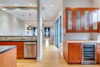 Photo #6: 21260587 Listing 