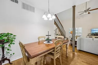 Photo #6: 21261047 Listing 