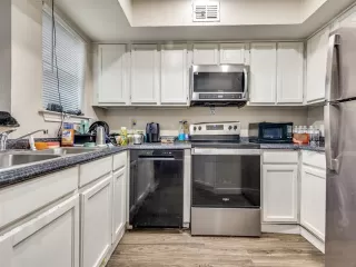 Photo #6: 21261155 Listing 