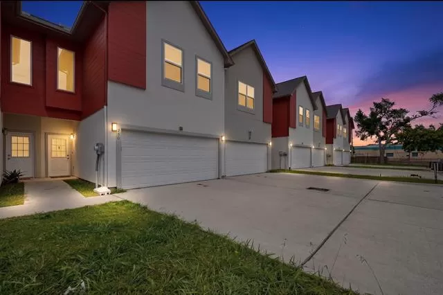 MLS: 21261244 Condo For Sale