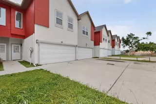 Photo #2: 21261244 Listing